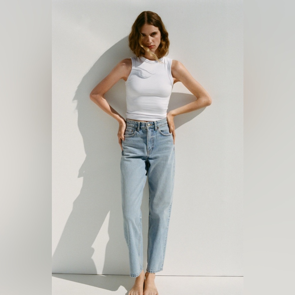 Zara Women's High Rise Blue Distressed Jeans